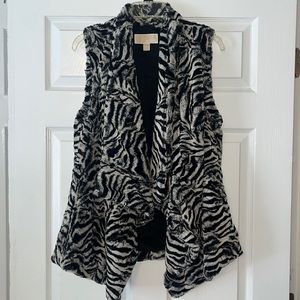 Michael Michael Kors faux fur vest sz small